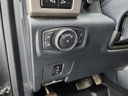 Used 2022 Ford F250 Lariat w/ Lariat Value Package image 45