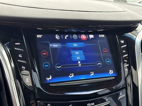 Used 2020 Cadillac Escalade Luxury image 14