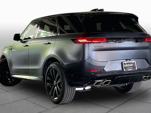 Used 2025 Land Rover Range Rover Sport Dynamic SE image 11