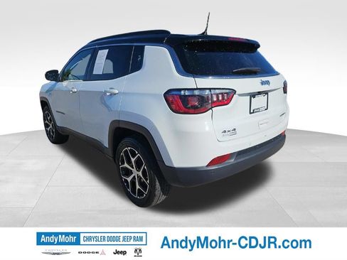Used 2024 Jeep Compass Limited AWD/4WD image 7