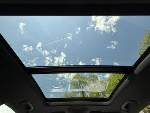 Used 2023 Audi Q5 2.0T Prestige w/ Prestige Package image 17