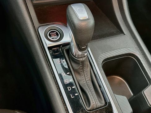 Used 2025 Nissan Sentra SV w/ All-Weather Package FWD image 24