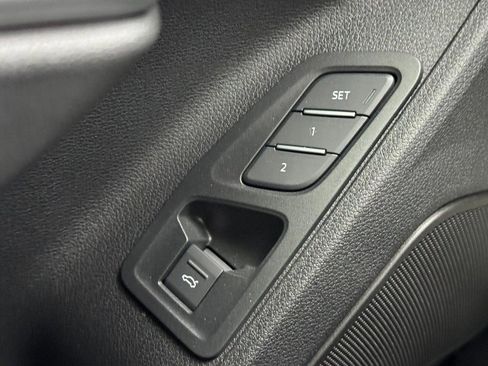 New 2025 Audi Q3 2.0T Premium image 10