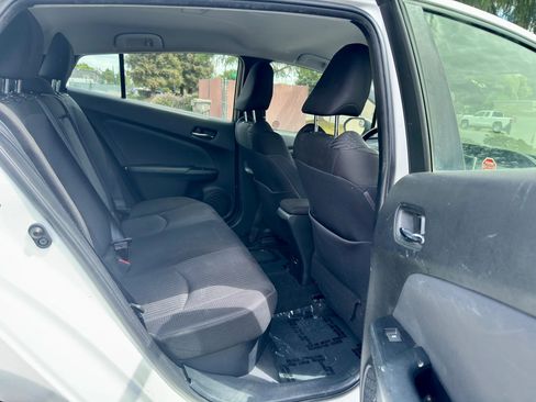 Used 2017 Toyota Prius Two FWD image 11