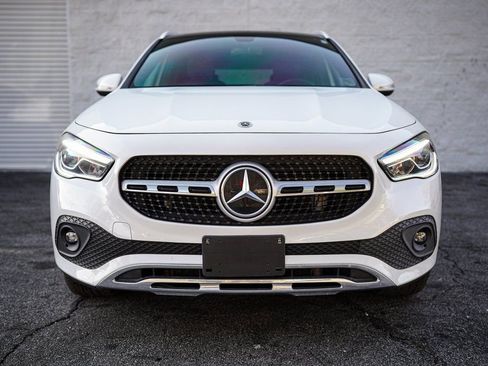 Used 2022 Mercedes-Benz GLA 250 4MATIC w/ Premium Package Lite image 5