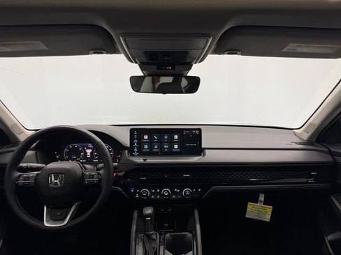 Used 2025 Honda Accord Touring image 6