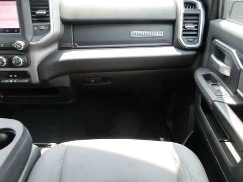 Used 2024 RAM 2500 Big Horn AWD/4WD image 19