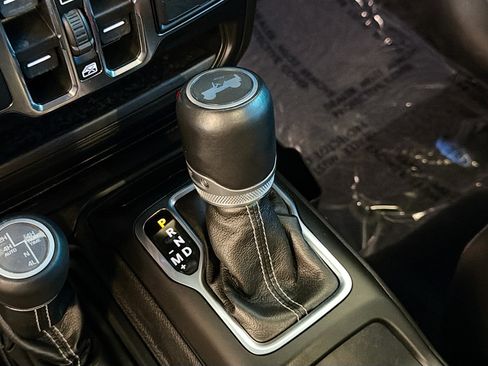 Used 2021 Jeep Wrangler Sahara w/ Cold Weather Group image 25