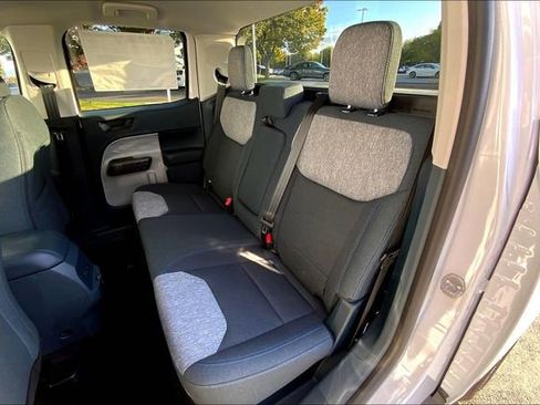 New 2025 Ford Maverick XLT image 10