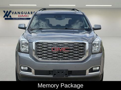 Used 2020 GMC Yukon Denali w/ Denali Ultimate Package AWD/4WD image 3