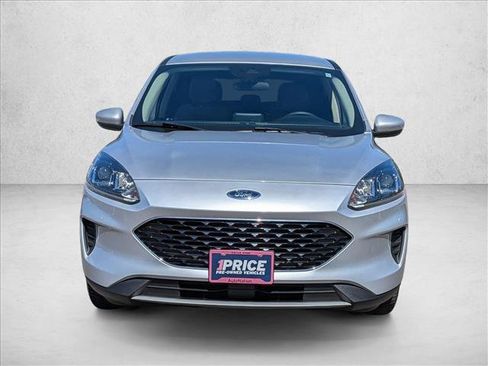 Used 2020 Ford Escape SE FWD image 2