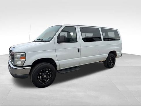 Used 2013 Ford E-350 and Econoline 350 XLT image 8