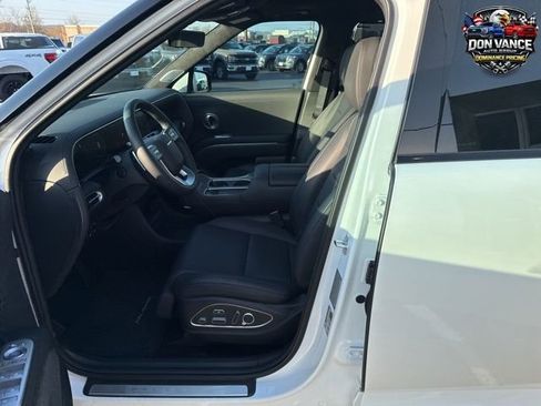 Used 2026 Hyundai Palisade Calligraphy AWD/4WD image 11