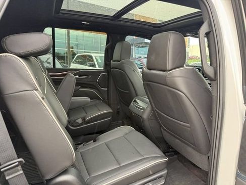 Used 2023 Cadillac Escalade Premium Luxury w/ LPO, Floor Liner Package AWD/4WD image 21