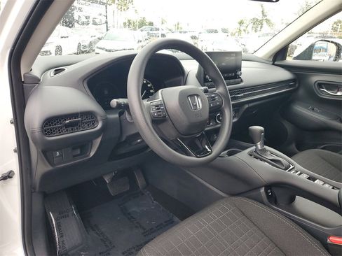 Certified 2025 Honda HR-V LX image 16