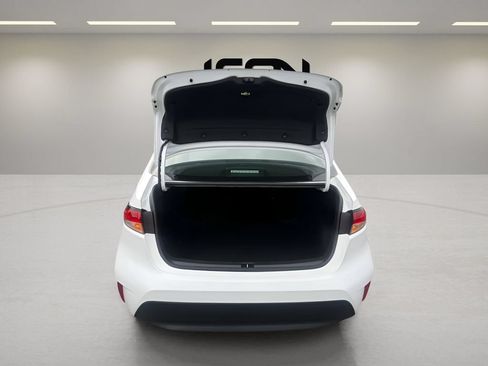Used 2024 Toyota Corolla LE FWD image 19