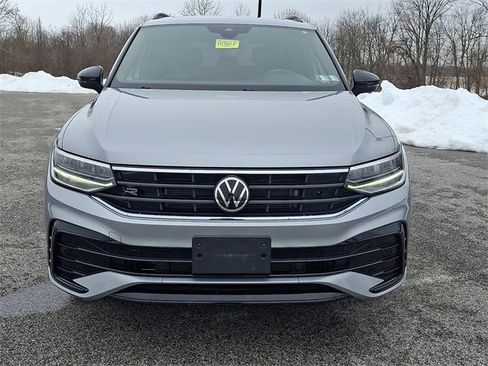 Used 2022 Volkswagen Tiguan SE R-Line image 5