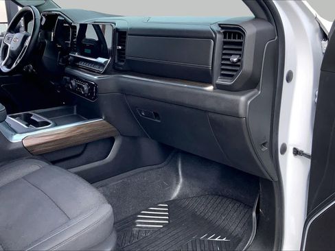 Used 2024 Chevrolet Silverado 2500 LT AWD/4WD image 18