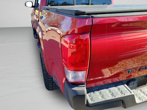 Used 2017 Toyota Tacoma SR5 w/ Tow Package image 26