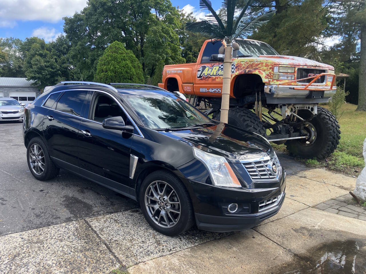 Used 2016 Cadillac SRX Performance w/ Midnight Edition Package AWD/4WD image 2