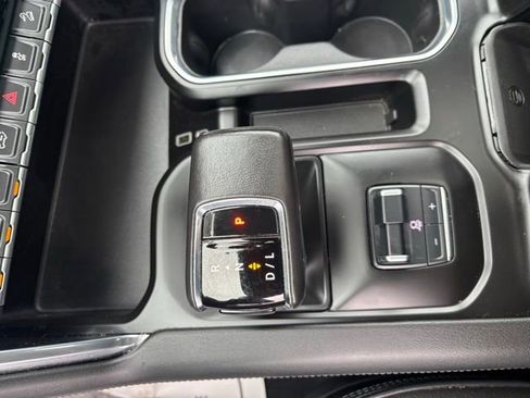 Used 2022 GMC Sierra 1500 Denali w/ Technology Package image 11