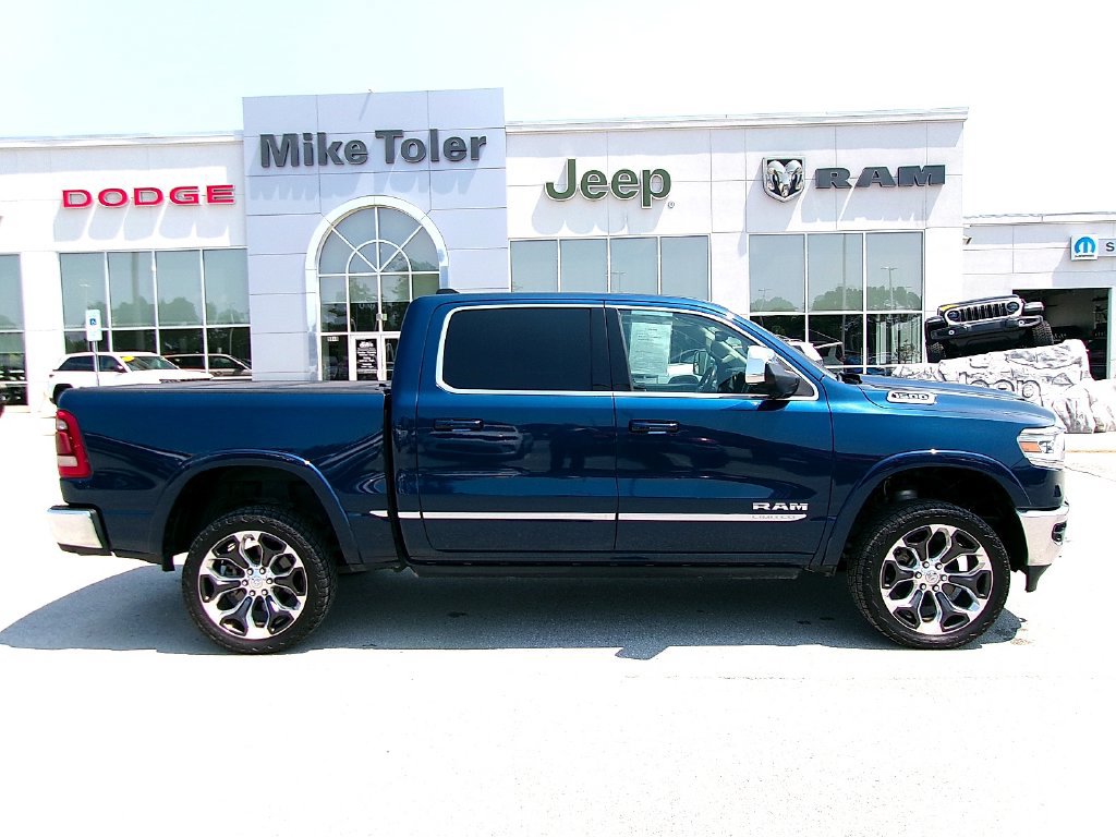 Used 2024 RAM 1500 Limited AWD/4WD image 3