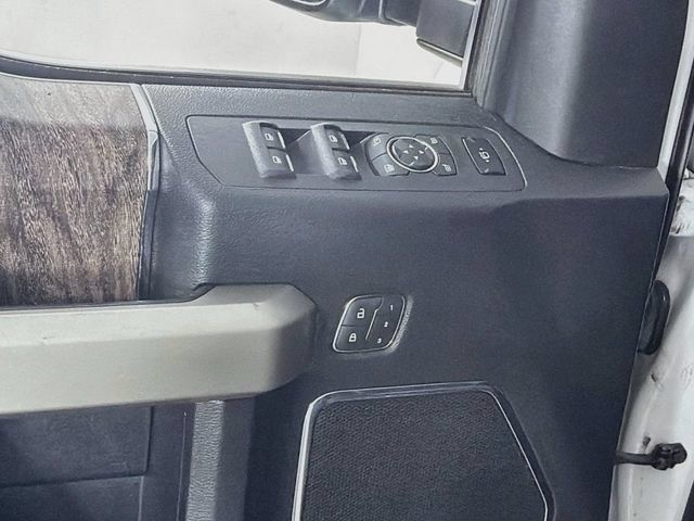 Used 2019 Ford F250 Lariat w/ Lariat Value Package AWD/4WD image 21
