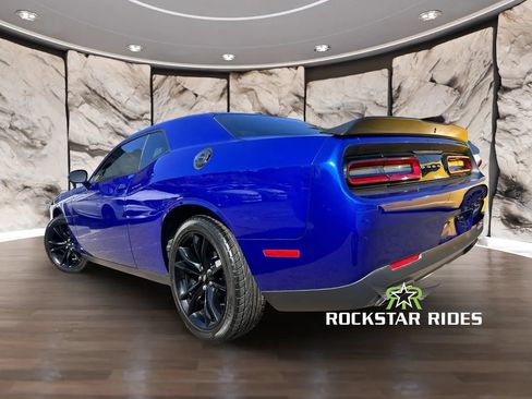Used 2018 Dodge Challenger SXT w/ Blacktop Package RWD image 17