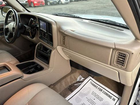 Used 2004 Chevrolet Tahoe Z71 w/ Z71 Preferred Equipment Group image 24