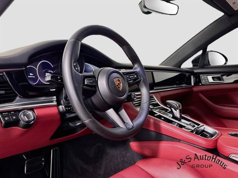 Used 2023 Porsche Panamera 4S AWD/4WD image 9