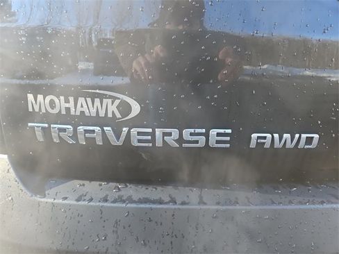 Used 2023 Chevrolet Traverse LT image 31