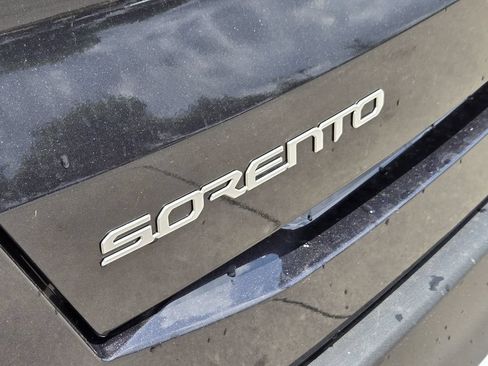 New 2026 Kia Sorento LX FWD image 7