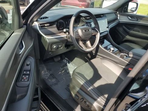 New 2026 Jeep Grand Cherokee Altitude AWD/4WD image 12