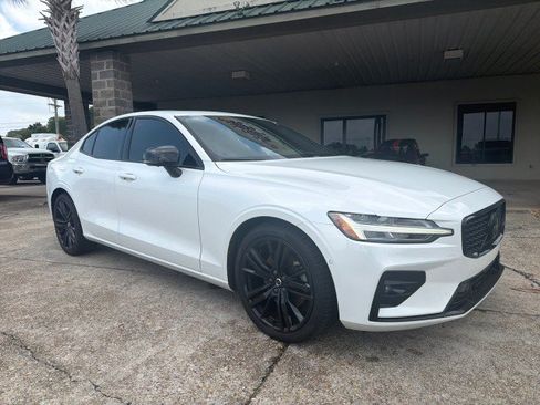 Used 2023 Volvo S60 B5 Plus FWD image 3