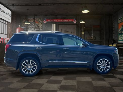 Certified 2023 GMC Acadia Denali w/ Denali Ultimate Package FWD image 8