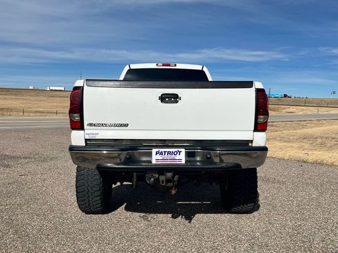 Used 2007 Chevrolet Silverado 3500 LT w/ Heavy-Duty Power Package image 4