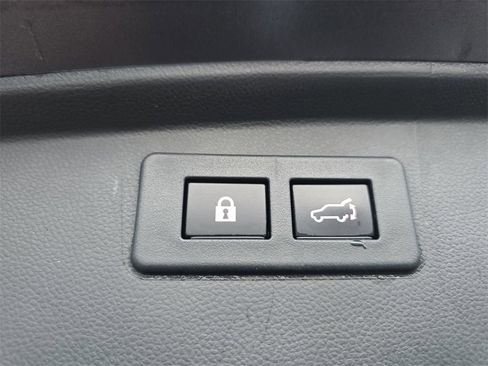 Used 2022 Subaru Outback Wilderness w/ Wilderness Package image 33