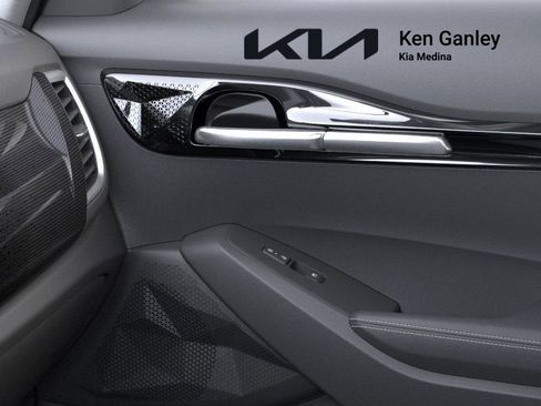 New 2026 Kia Seltos S image 25