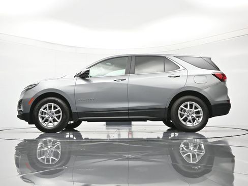 Used 2024 Chevrolet Equinox LT AWD/4WD image 42