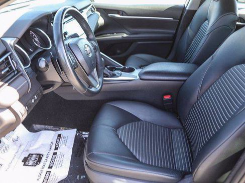 Certified 2019 Toyota Camry SE image 16