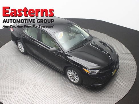 Used 2019 Toyota Camry LE FWD image 3