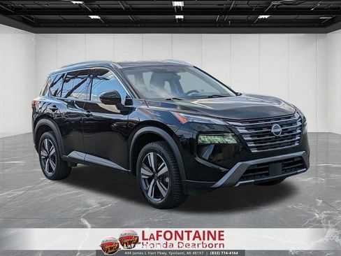 Used 2024 Nissan Rogue SL AWD/4WD image 7