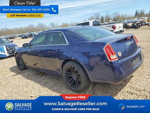 Used 2014 Chrysler 300 S RWD image 3