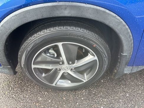 Used 2021 Honda HR-V EX image 11