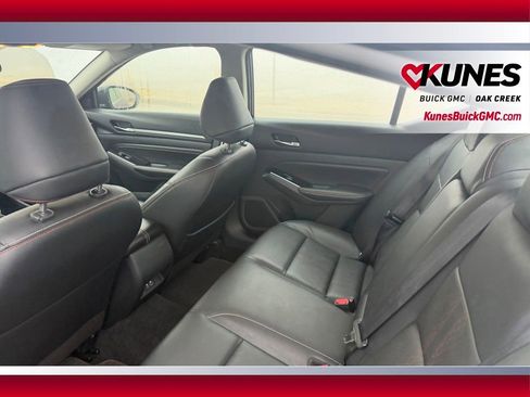 Used 2023 Nissan Altima 2.5 SR w/ SR Premium Package FWD image 4