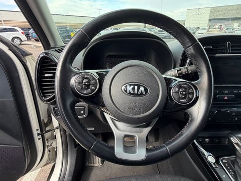 Used 2020 Kia Soul EX FWD image 9