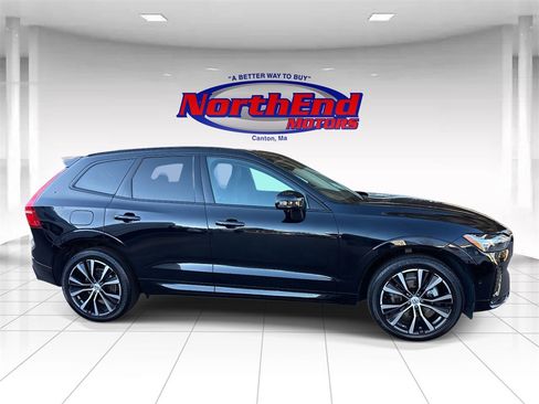 Used 2024 Volvo XC60 B5 Plus w/ Protection Package Premier image 2