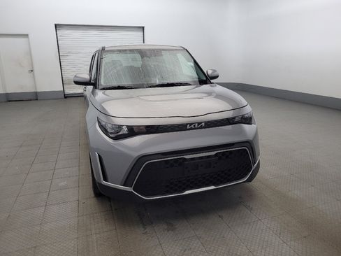 Used 2023 Kia Soul LX w/ LX Technology Package image 14