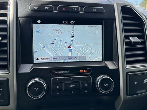 Used 2019 Ford F250 Lariat w/ Chrome Package image 16