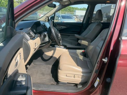 Used 2019 Honda Pilot Elite image 10